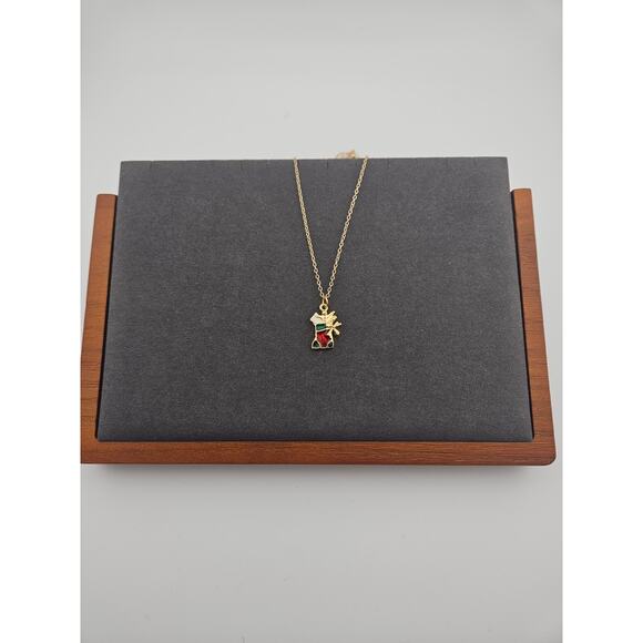 Christmas Stocking Gold Tone Chain Enamel Pendant Necklace Holiday Festive - Picture 3 of 4